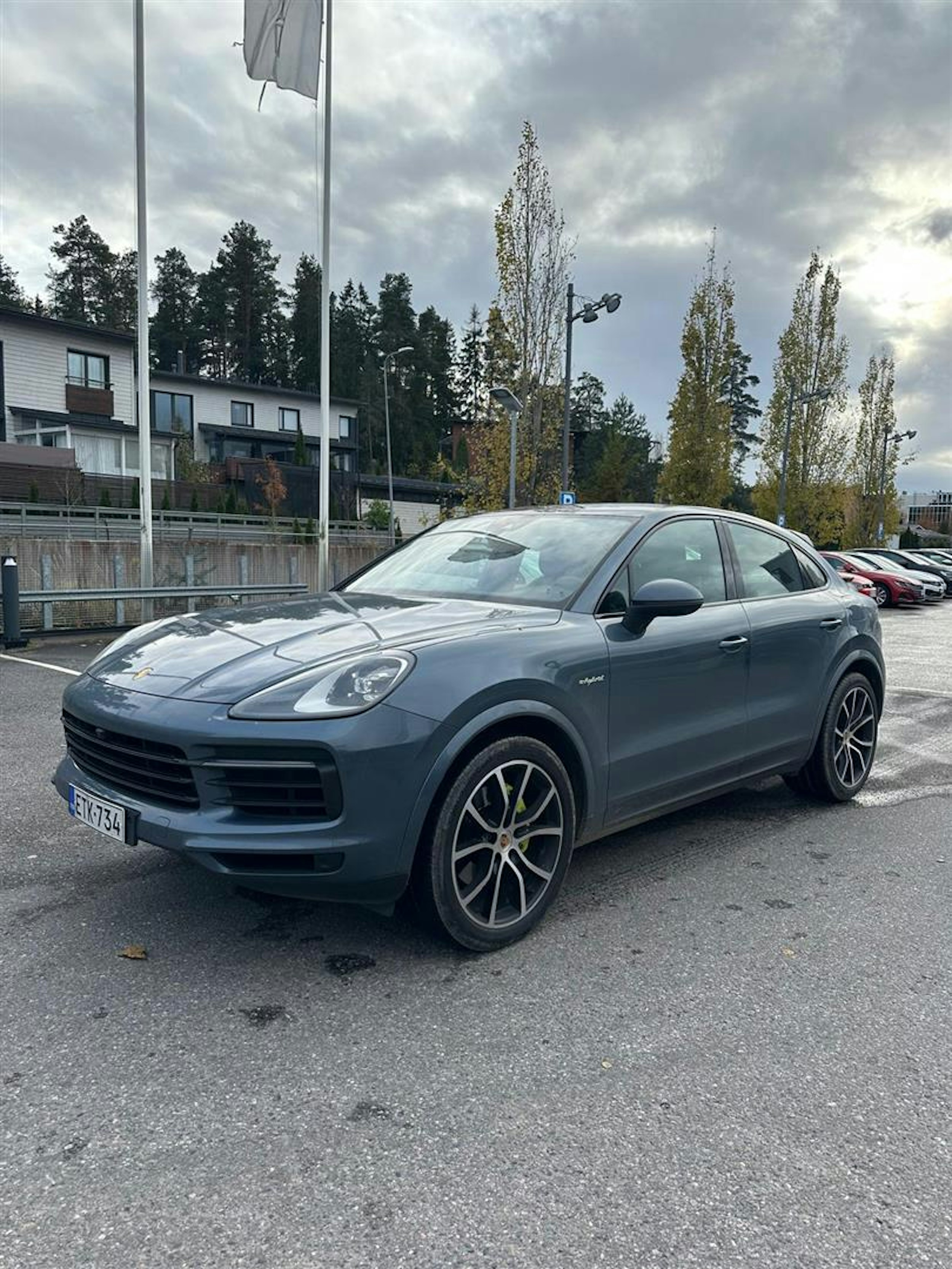 met. sininen Porsche Cayenne 2020 kuva 1.