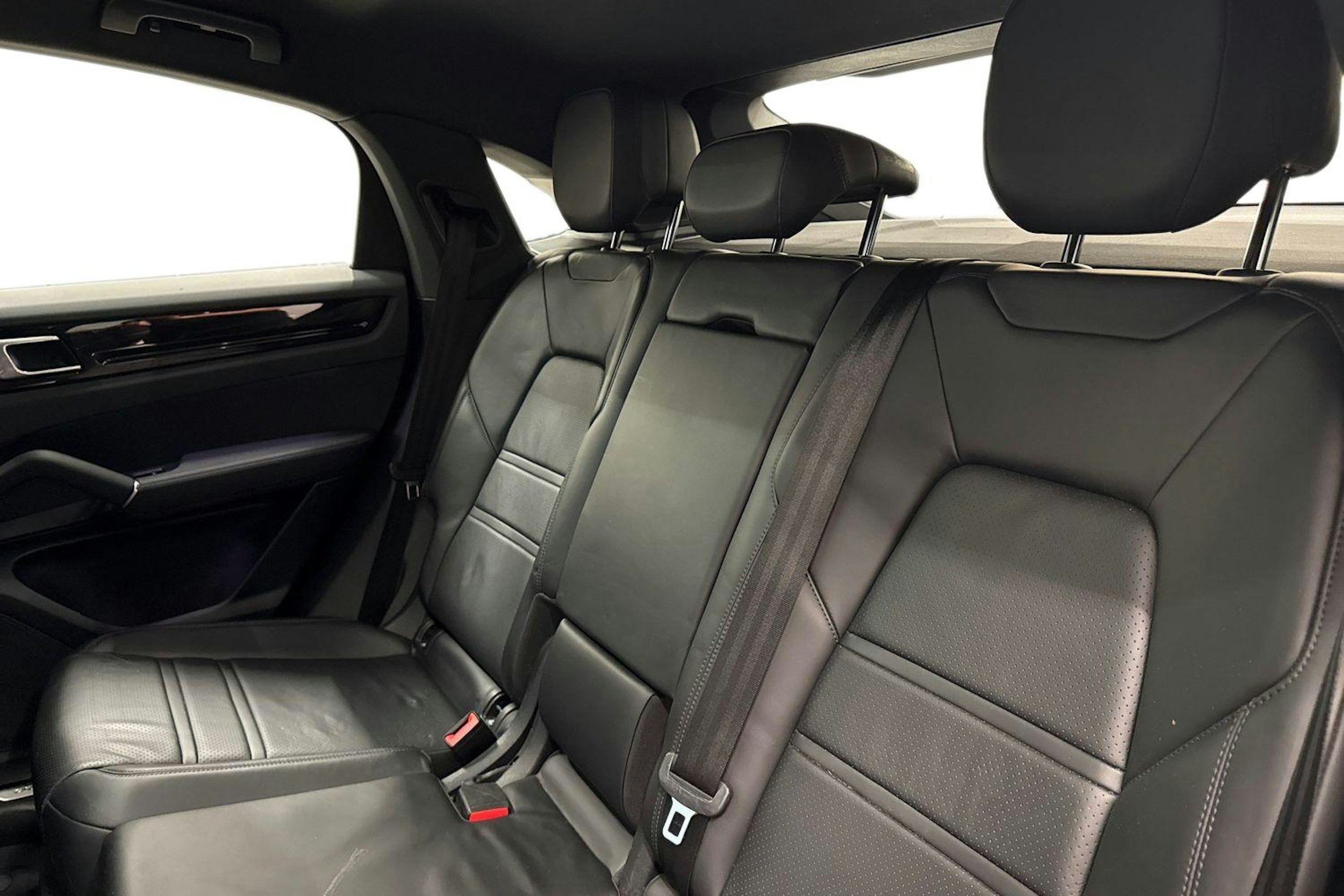 met. sininen Porsche Cayenne 2020 kuva 8.
