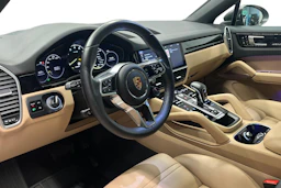 met. Harmaa Porsche Cayenne 2020 kuva 6.