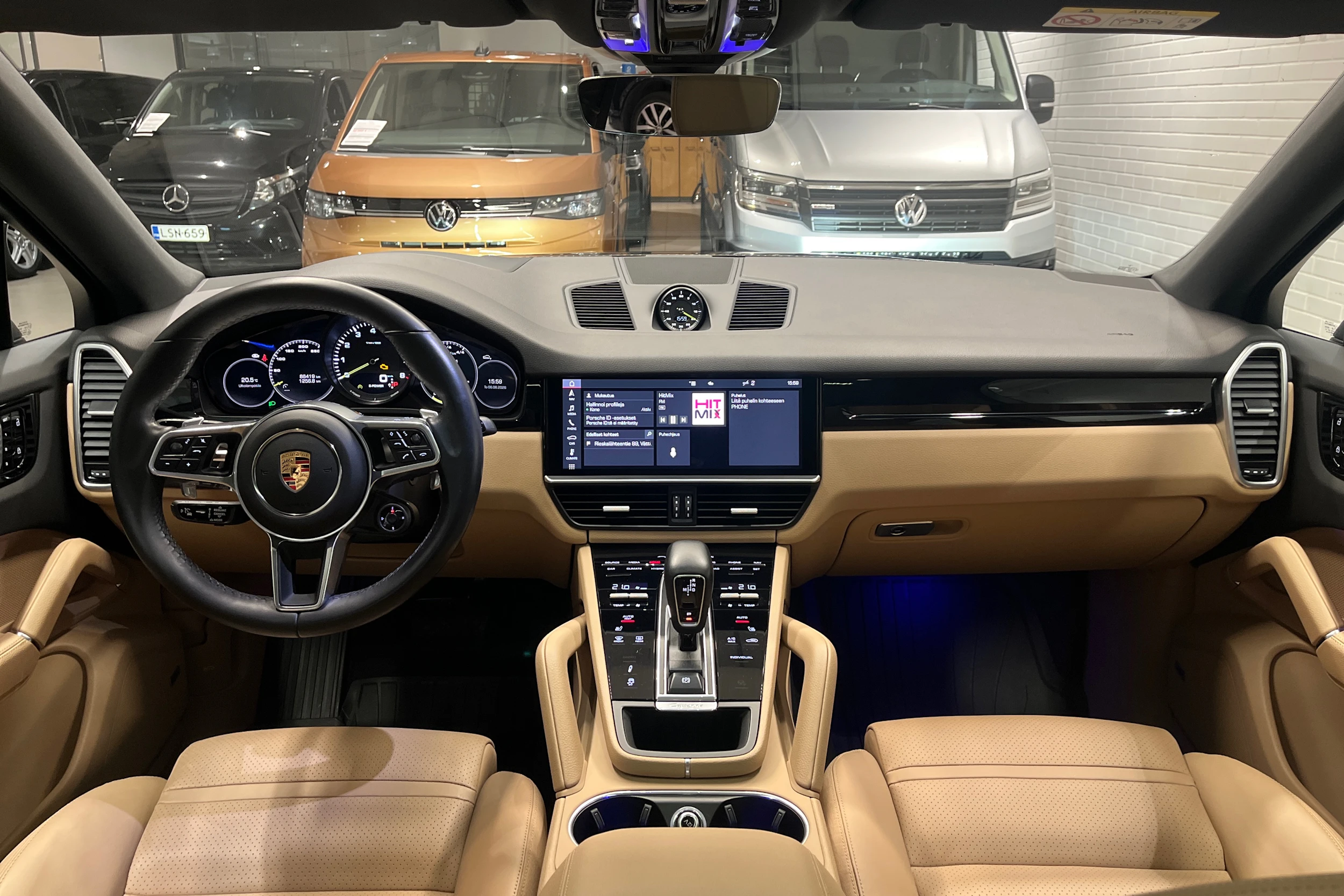 met. Harmaa Porsche Cayenne 2020 kuva 8.