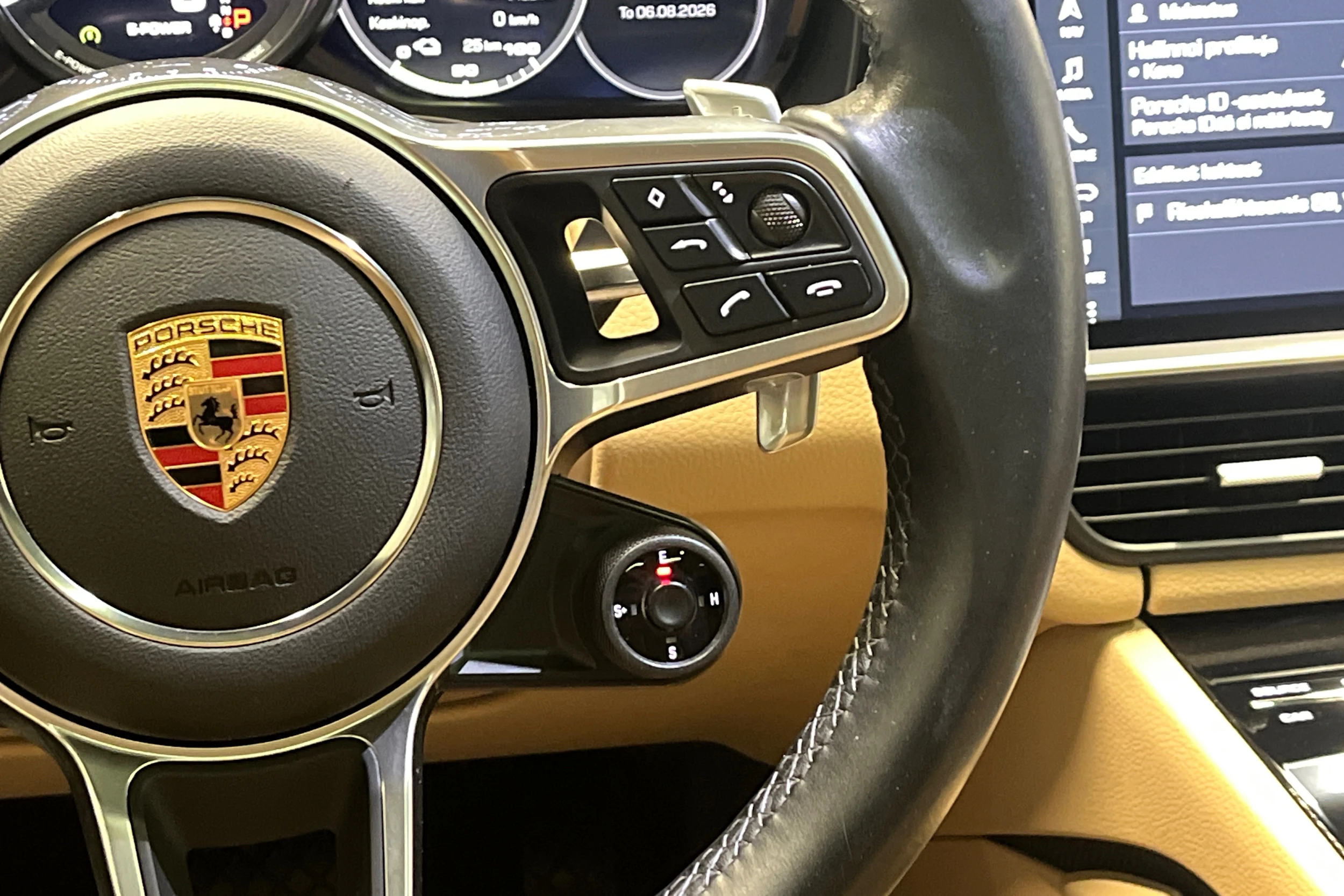 met. Harmaa Porsche Cayenne 2020 kuva 14.