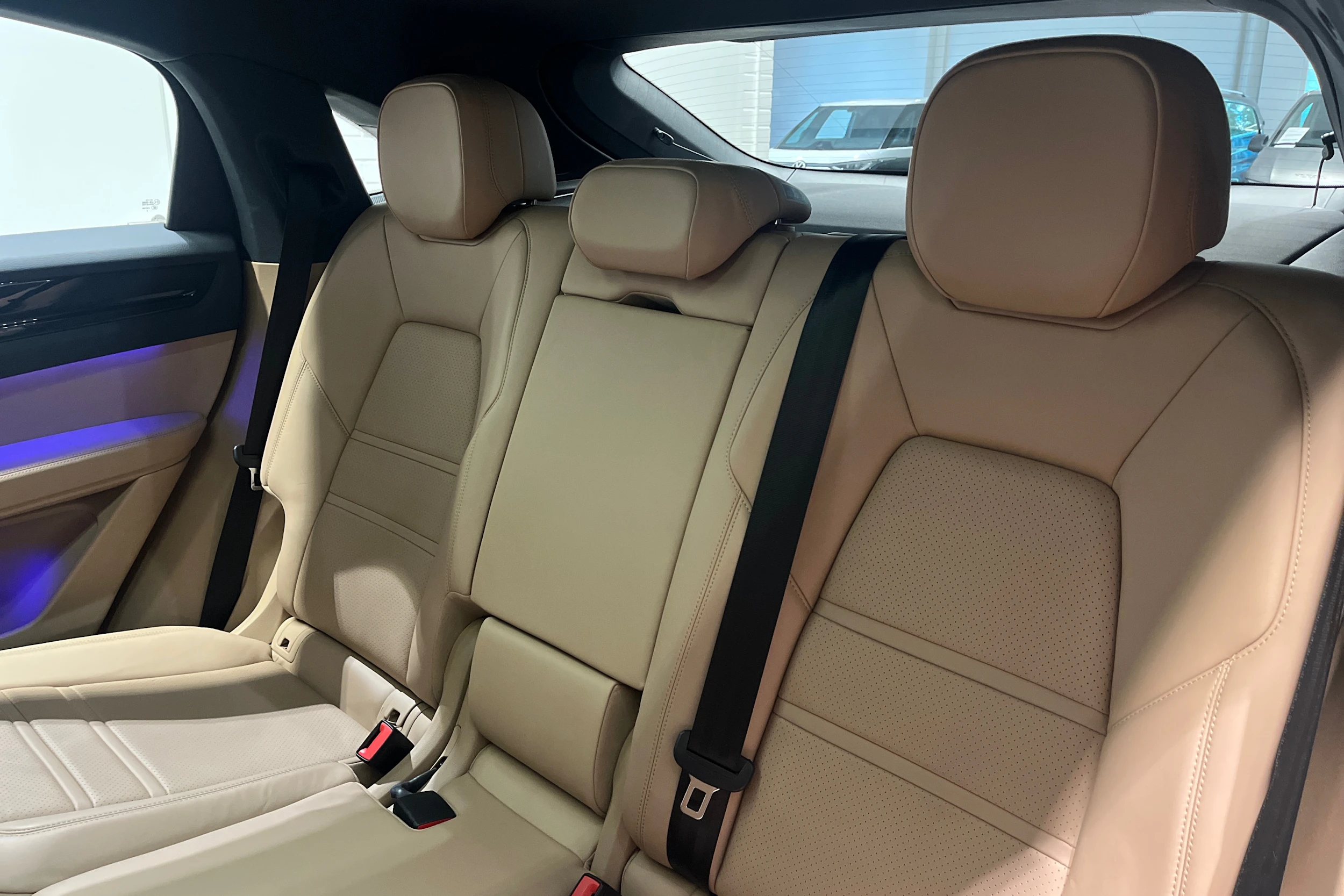 met. Harmaa Porsche Cayenne 2020 kuva 21.