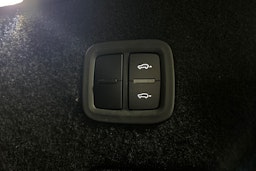 Musta Porsche Cayenne 2020 kuva 15.