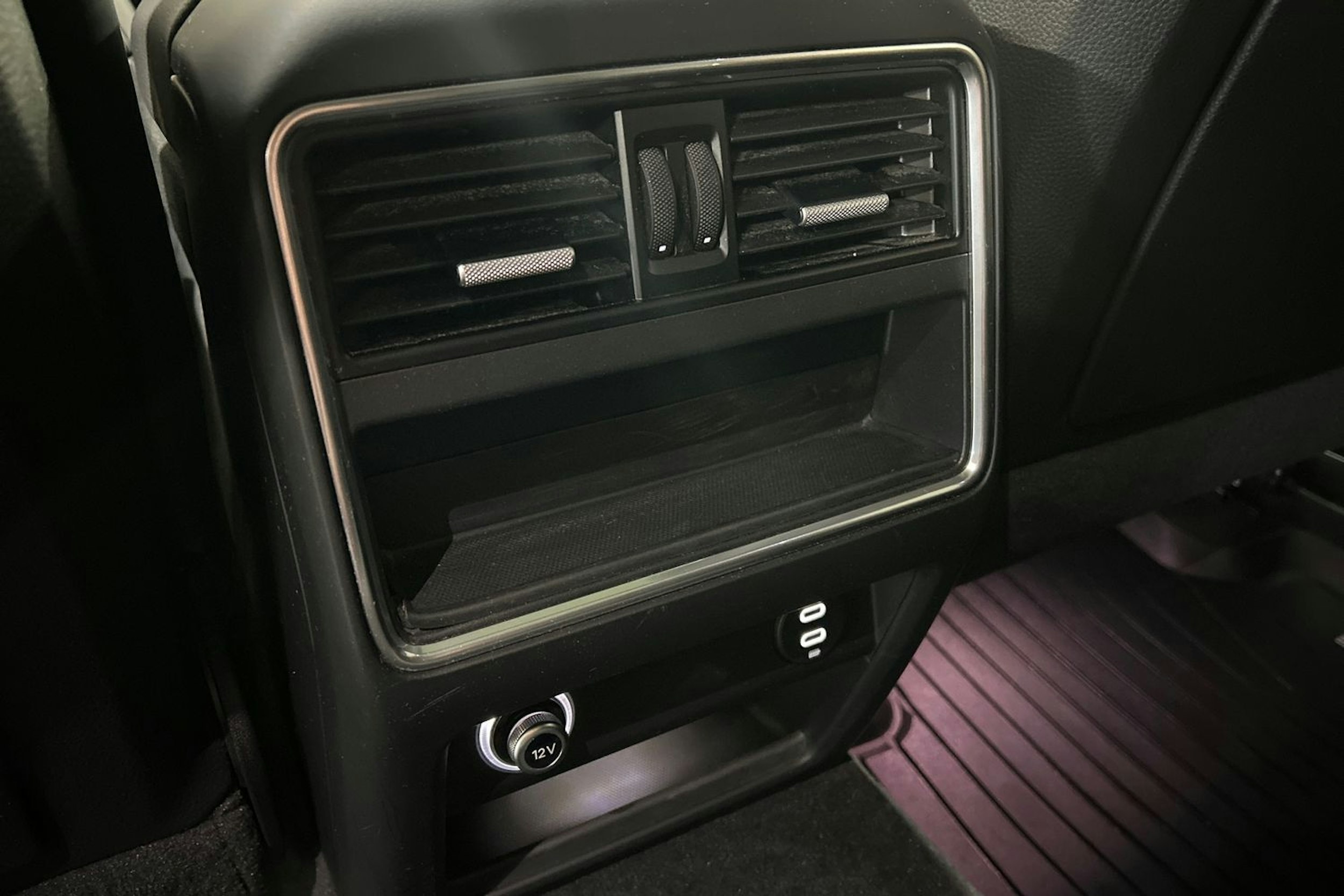 Musta Porsche Cayenne 2020 kuva 17.