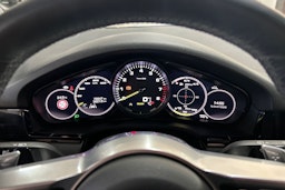 Musta Porsche Cayenne 2020 kuva 25.