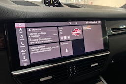 Musta Porsche Cayenne 2020 kuva 26.