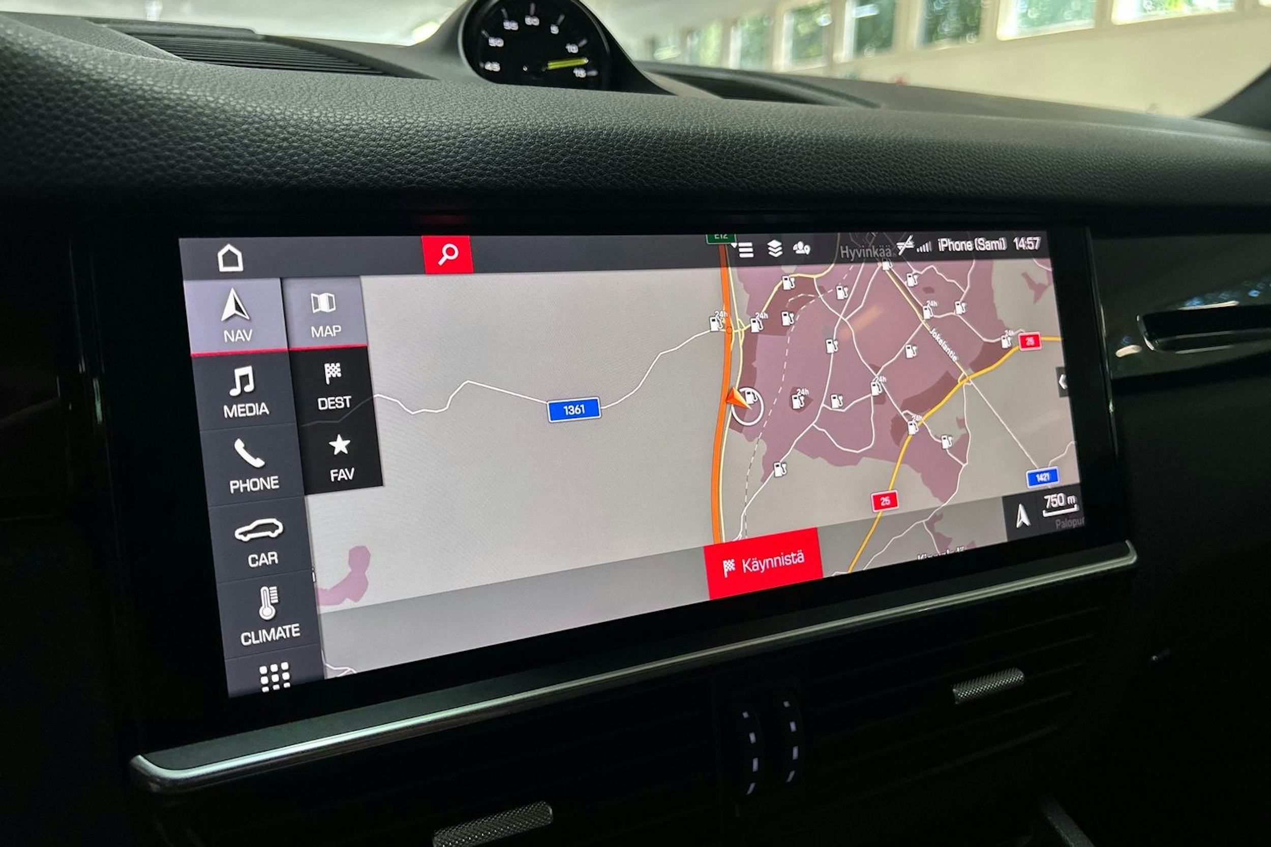 Musta Porsche Cayenne 2020 kuva 27.