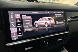 Musta Porsche Cayenne 2020 kuva 29.
