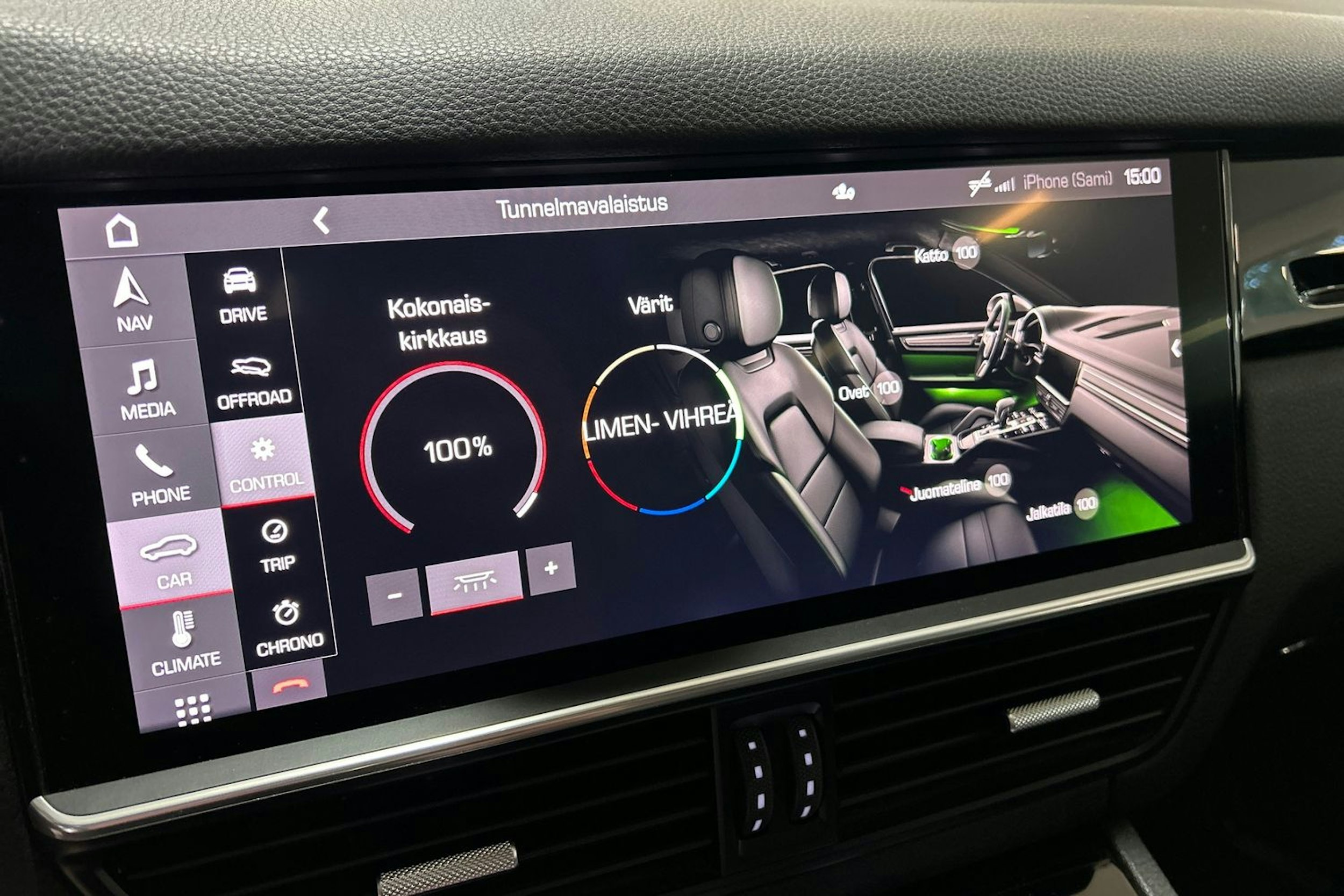 Musta Porsche Cayenne 2020 kuva 32.