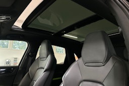 Musta Porsche Cayenne 2020 kuva 36.