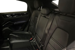 harmaa Porsche Cayenne 2020 kuva 8.