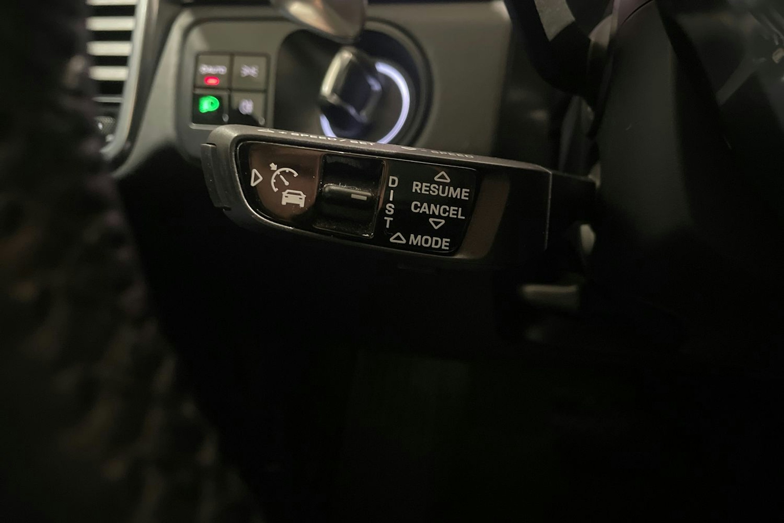 harmaa Porsche Cayenne 2020 kuva 12.