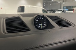 harmaa Porsche Cayenne 2020 kuva 15.