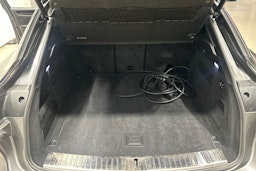 harmaa Porsche Cayenne 2020 kuva 24.