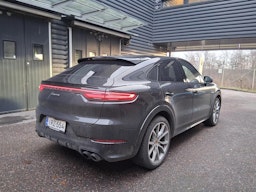 musta Porsche Cayenne 2020 kuva 3.
