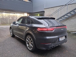musta Porsche Cayenne 2020 kuva 4.
