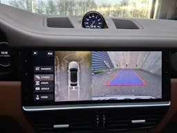 musta Porsche Cayenne 2020 kuva 7.