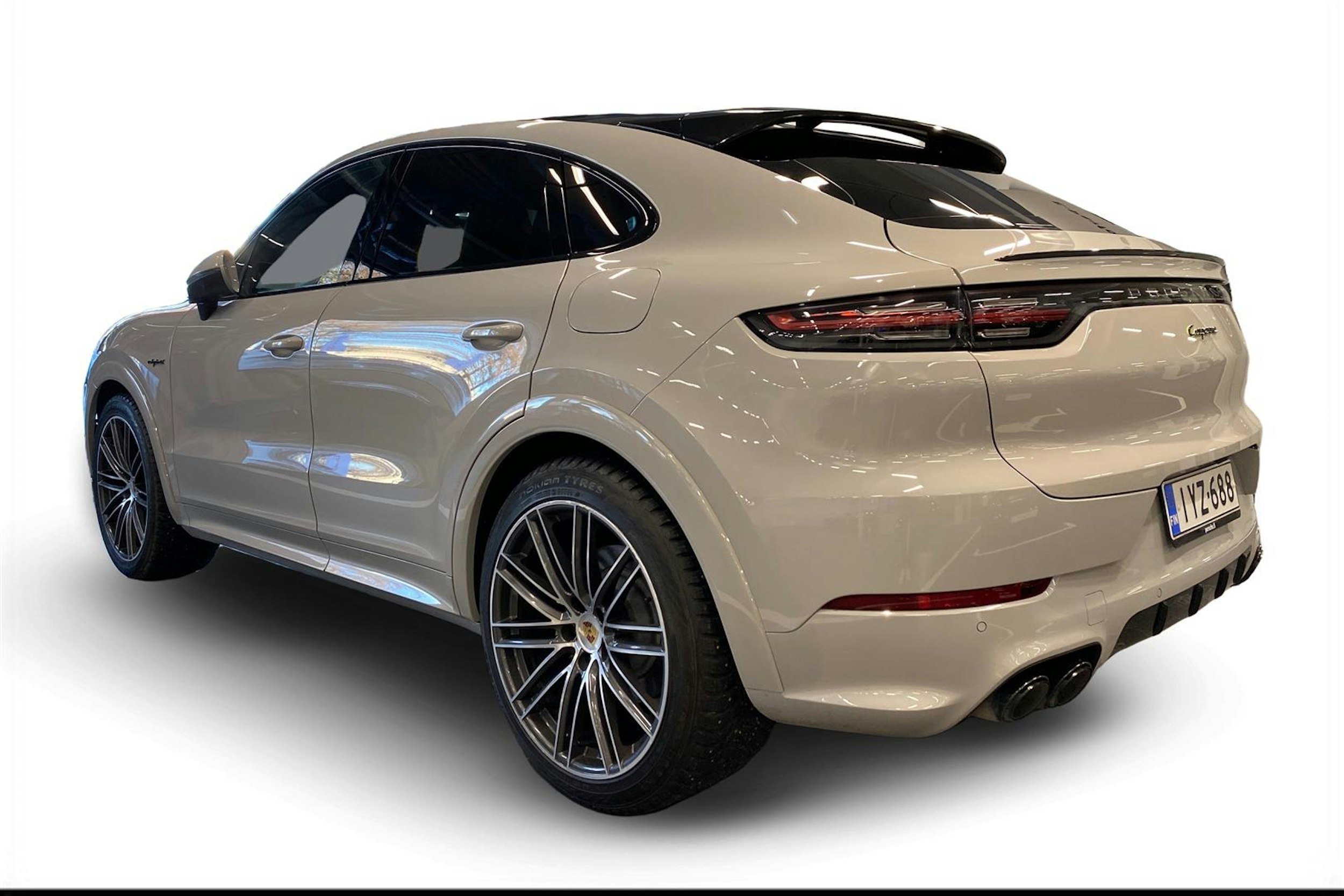 harmaa Porsche Cayenne 2020 kuva 2.