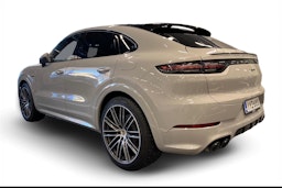 harmaa Porsche Cayenne 2020 kuva 2.