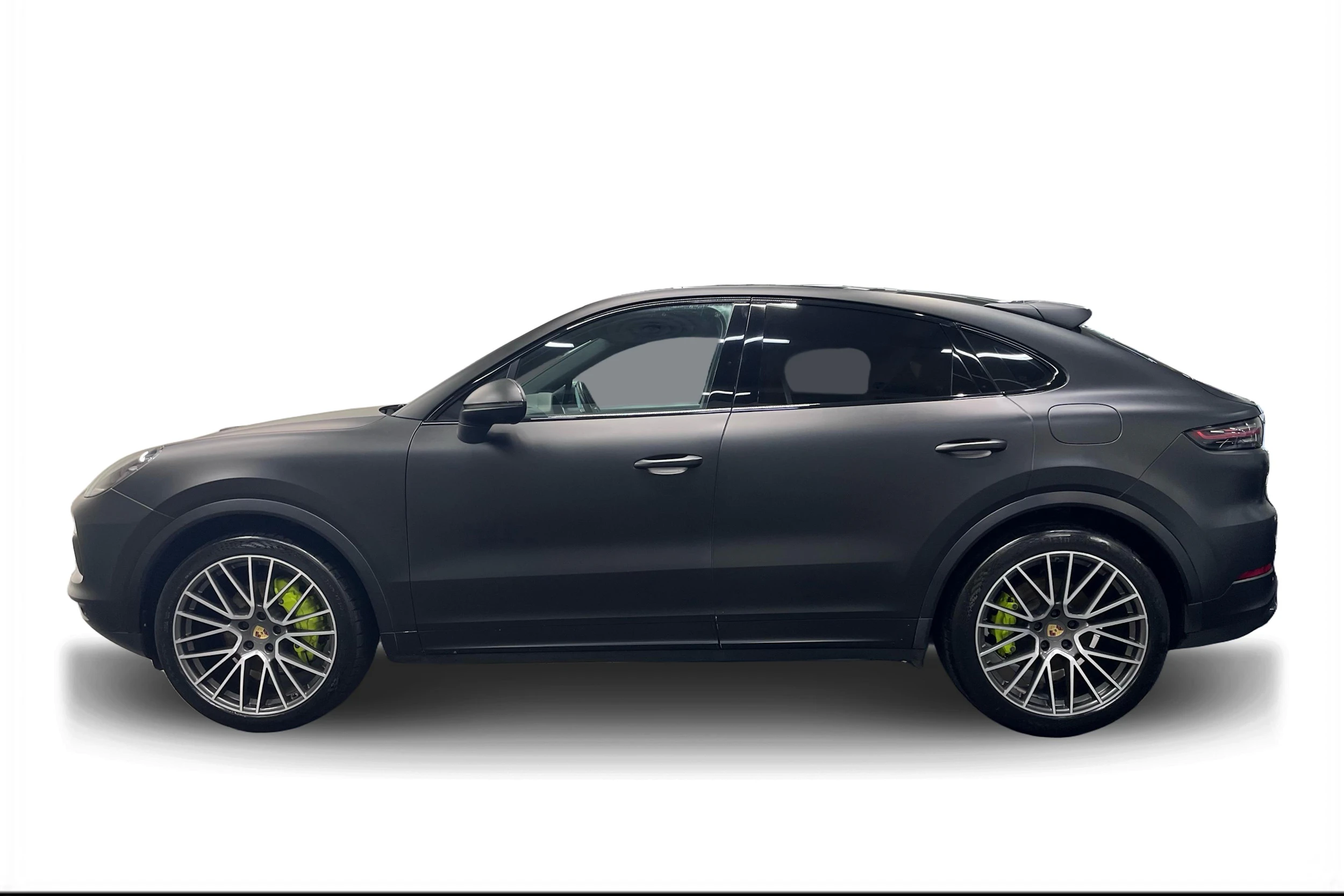 met. Harmaa Porsche Cayenne 2020 kuva 5.