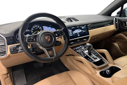 met. Harmaa Porsche Cayenne 2020 kuva 6.