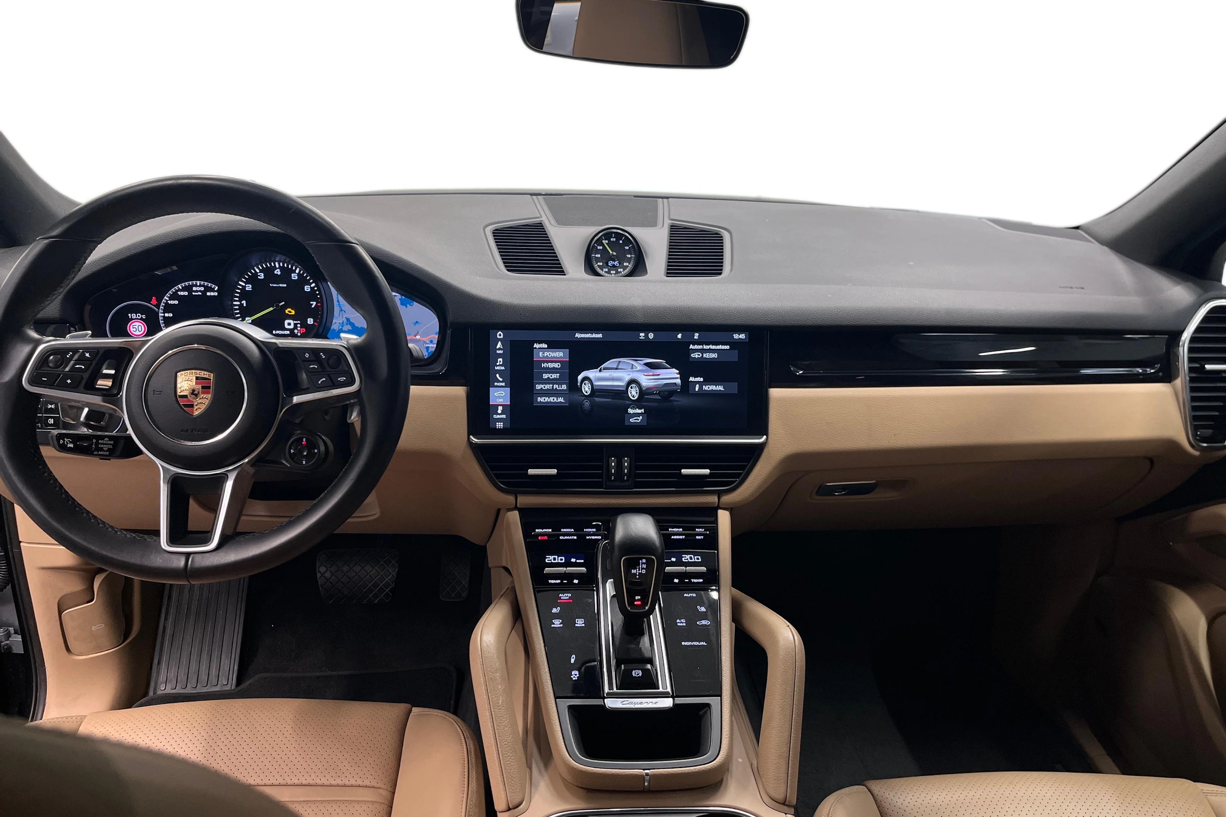 met. Harmaa Porsche Cayenne 2020 kuva 7.
