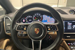met. Harmaa Porsche Cayenne 2020 kuva 13.