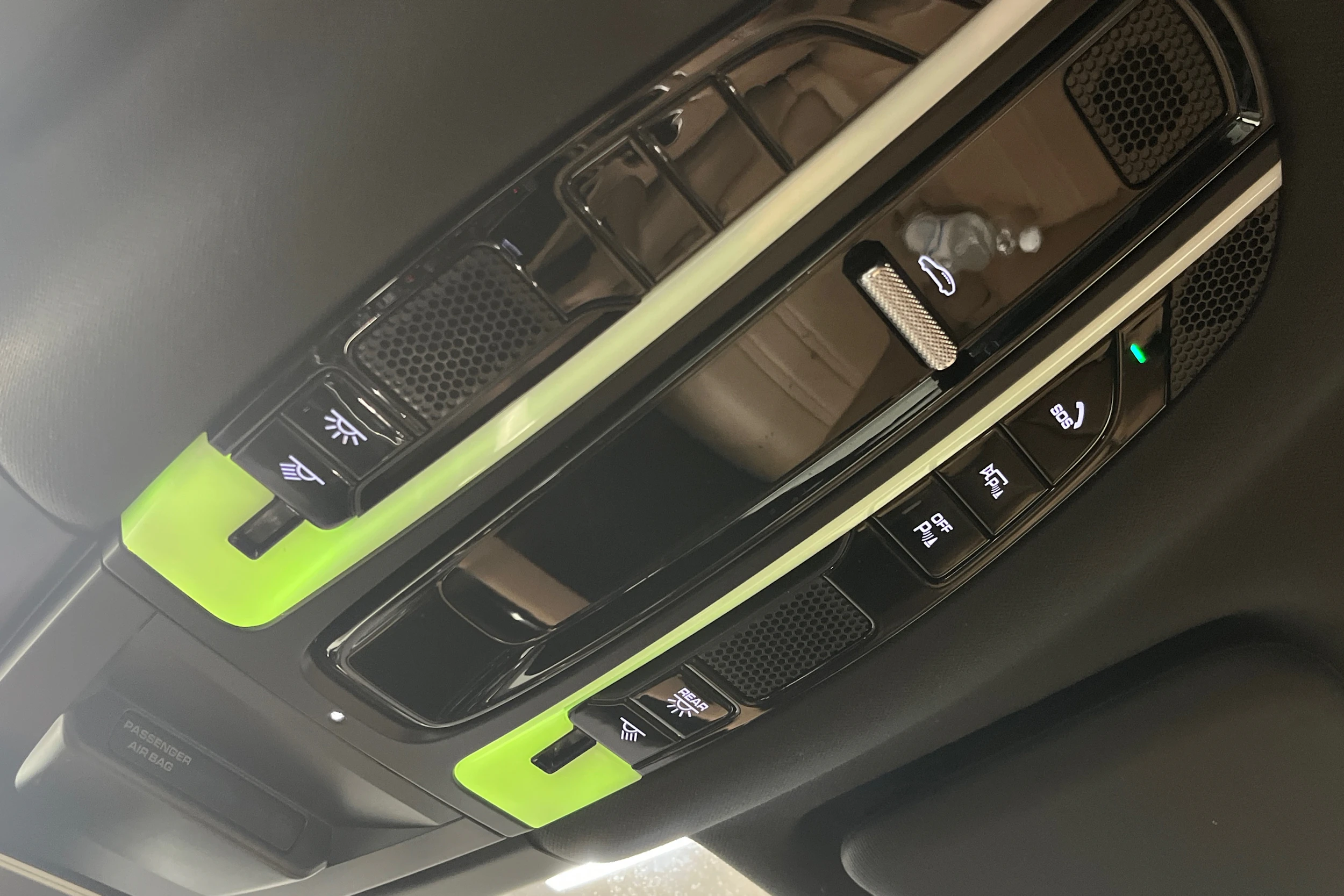 met. Harmaa Porsche Cayenne 2020 kuva 19.