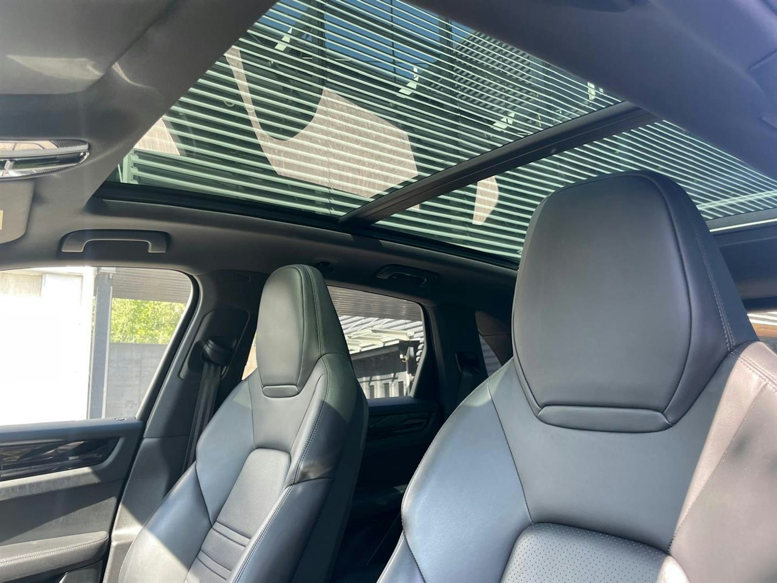 Musta Porsche Cayenne 2020 kuva 8.