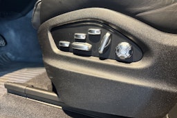 Musta Porsche Cayenne 2020 kuva 11.