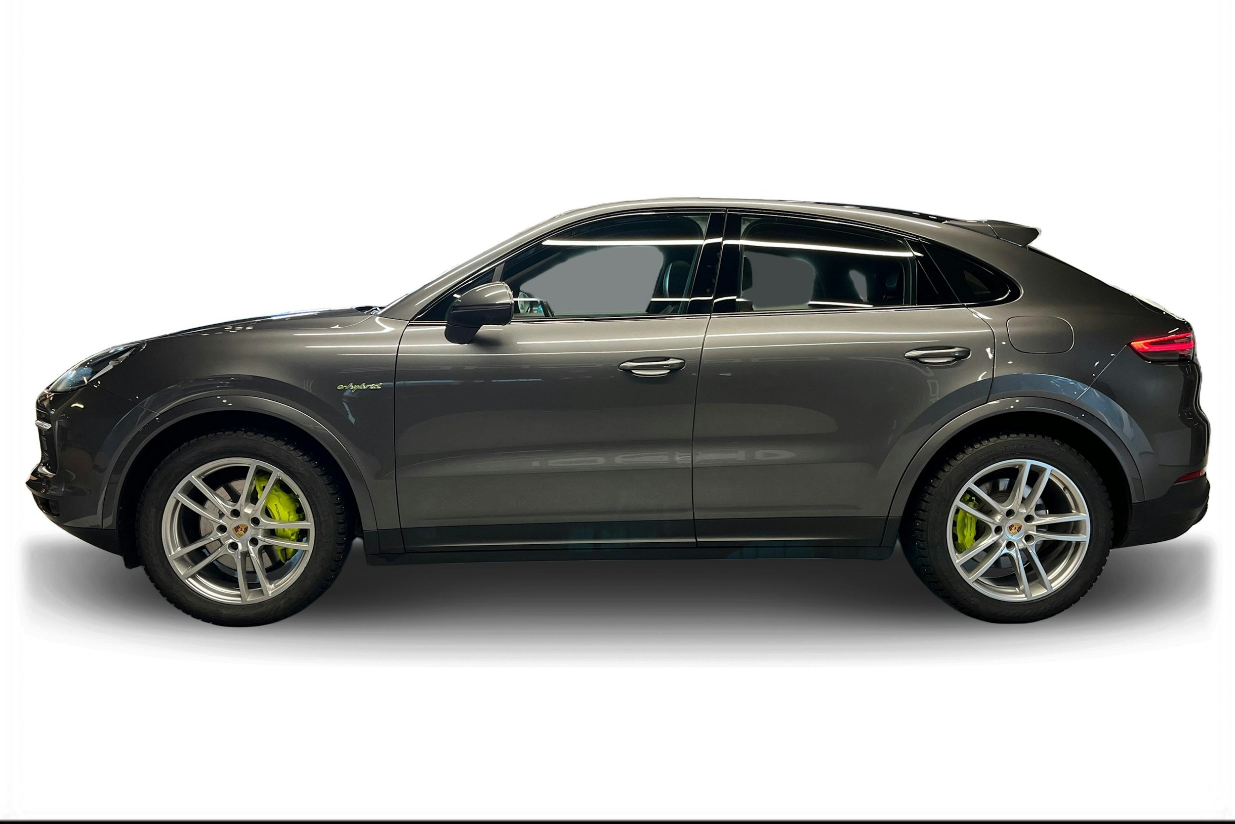 harmaa Porsche Cayenne 2020 kuva 5.