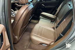 harmaa Porsche Cayenne 2020 kuva 19.