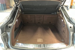 harmaa Porsche Cayenne 2020 kuva 20.