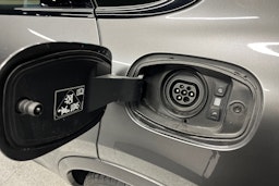 harmaa Porsche Cayenne 2020 kuva 24.