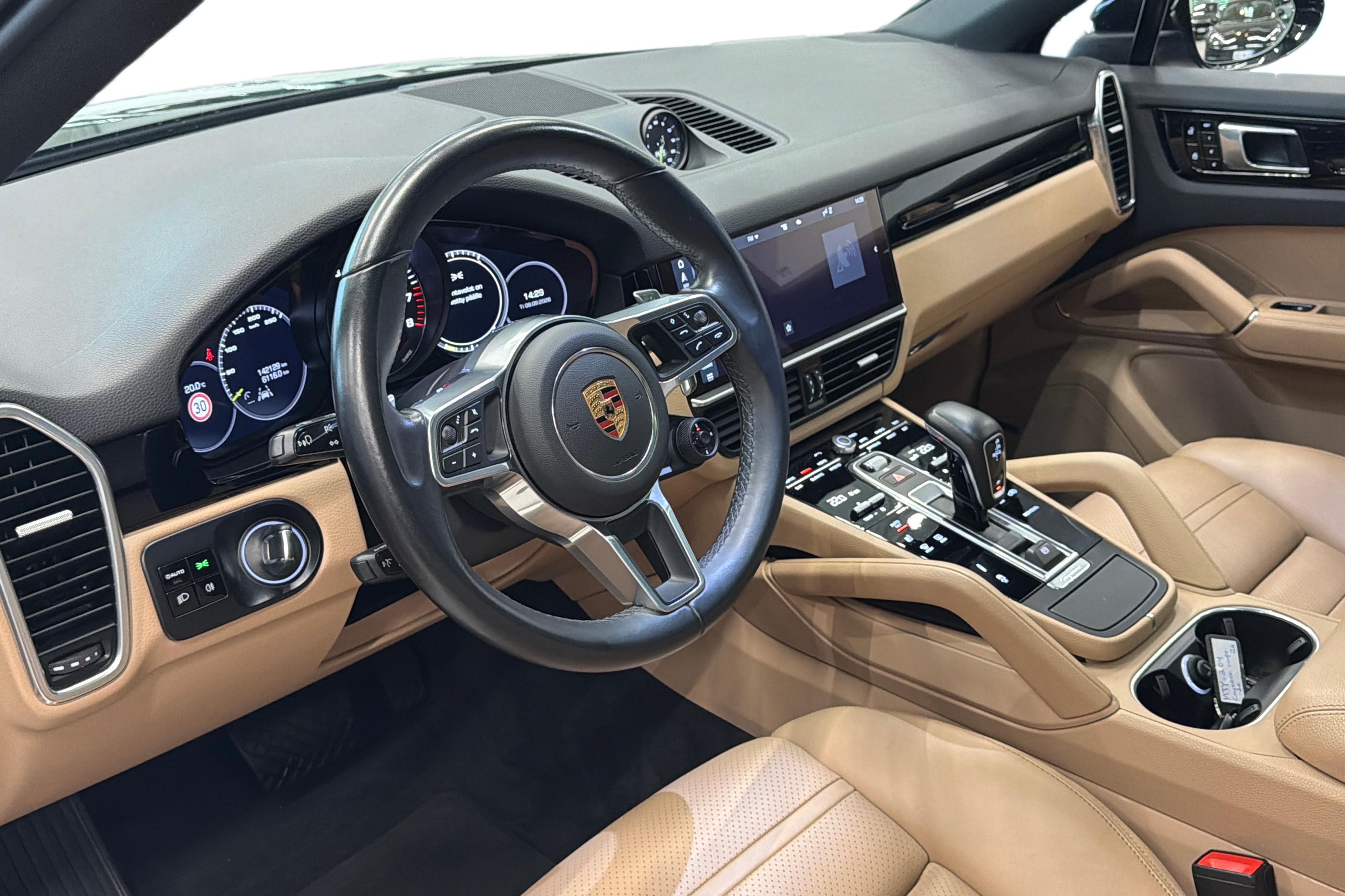 Porsche Cayenne E-Hybrid Coupé 2020, kuva 6/25