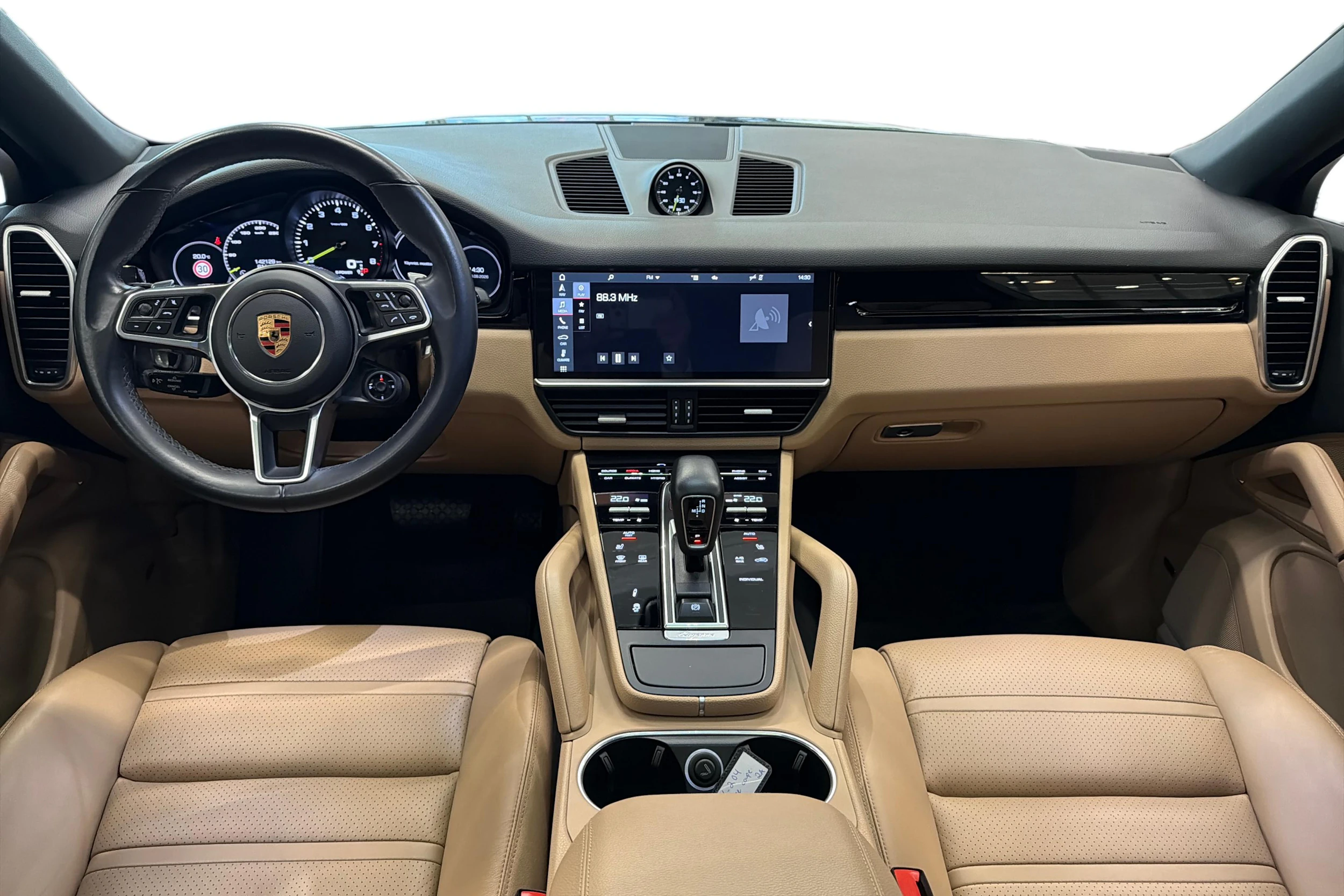 Musta Porsche Cayenne 2020 kuva 7.
