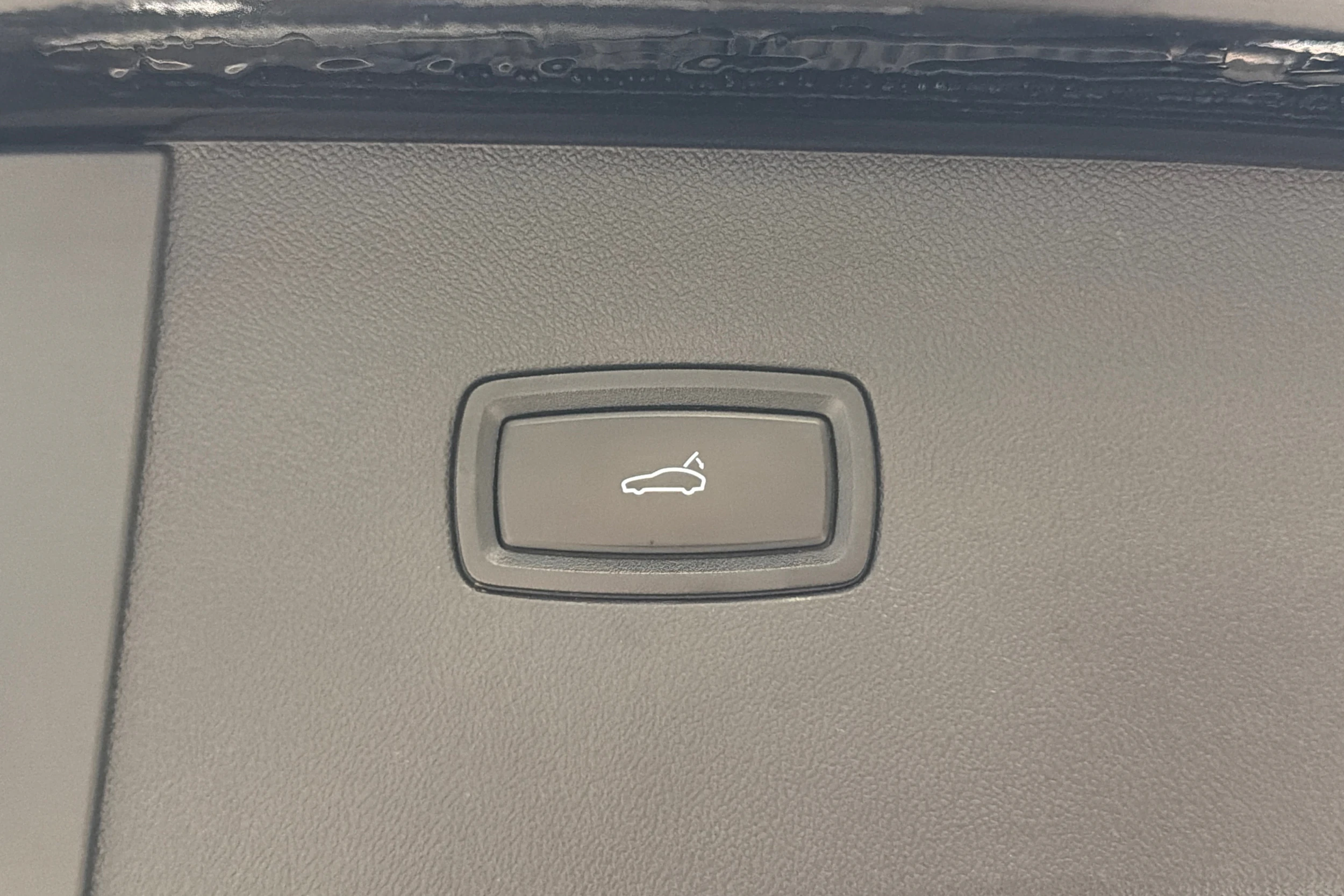 Musta Porsche Cayenne 2020 kuva 12.