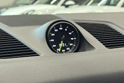 Musta Porsche Cayenne 2020 kuva 22.