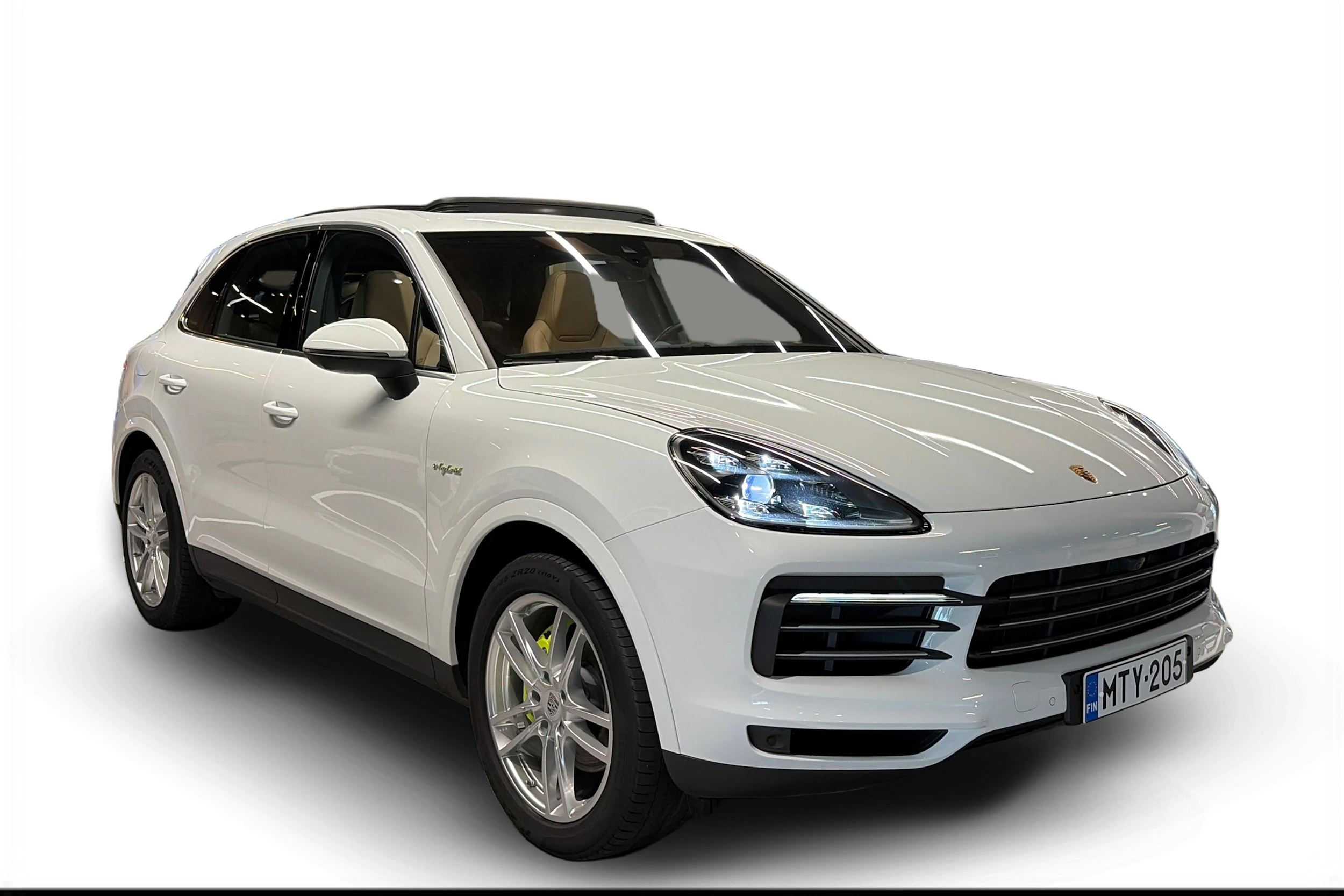 valkoinen Porsche Cayenne 2020 kuva 1.