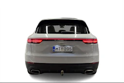 valkoinen Porsche Cayenne 2020 kuva 3.