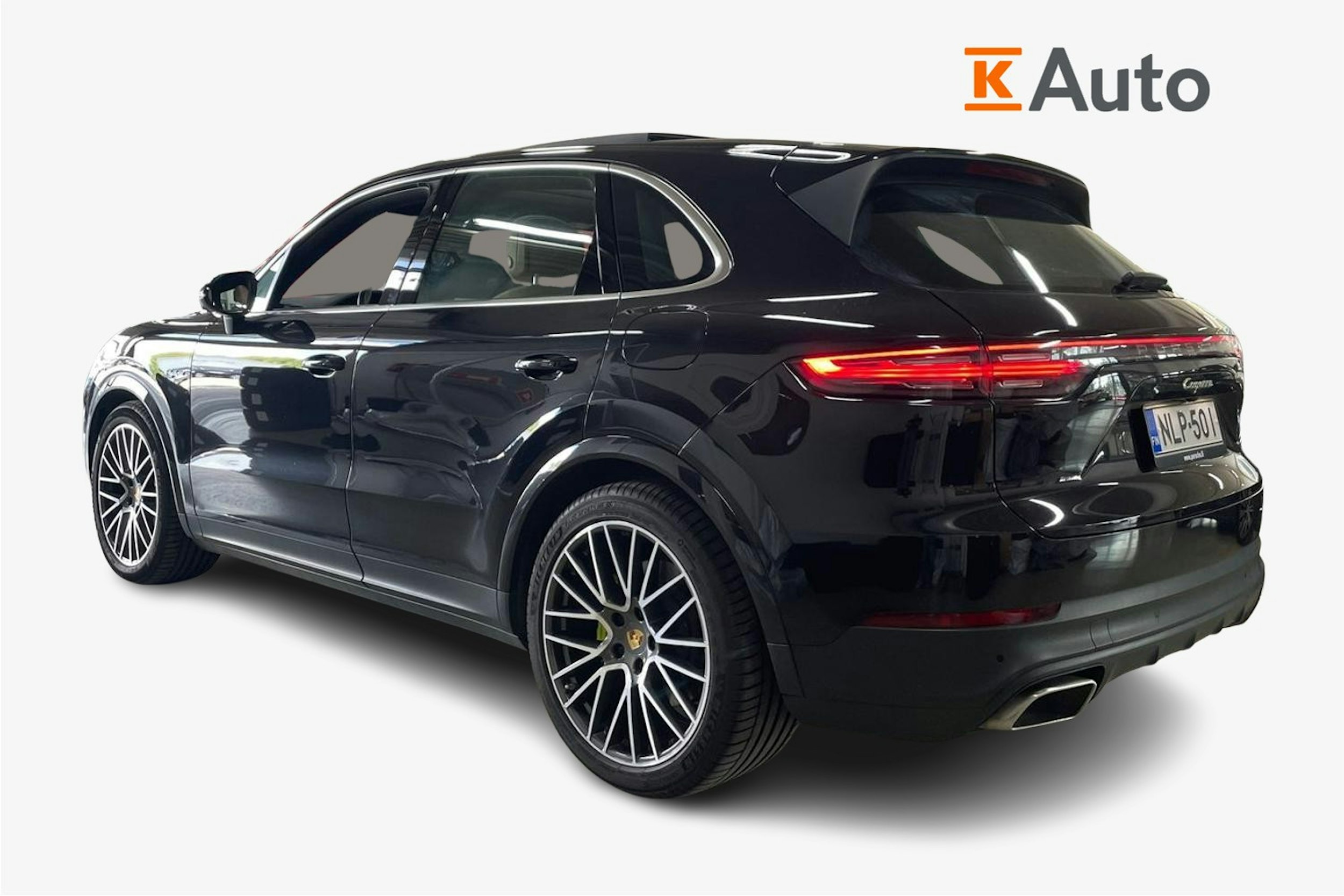 Musta Porsche Cayenne 2020 kuva 2.