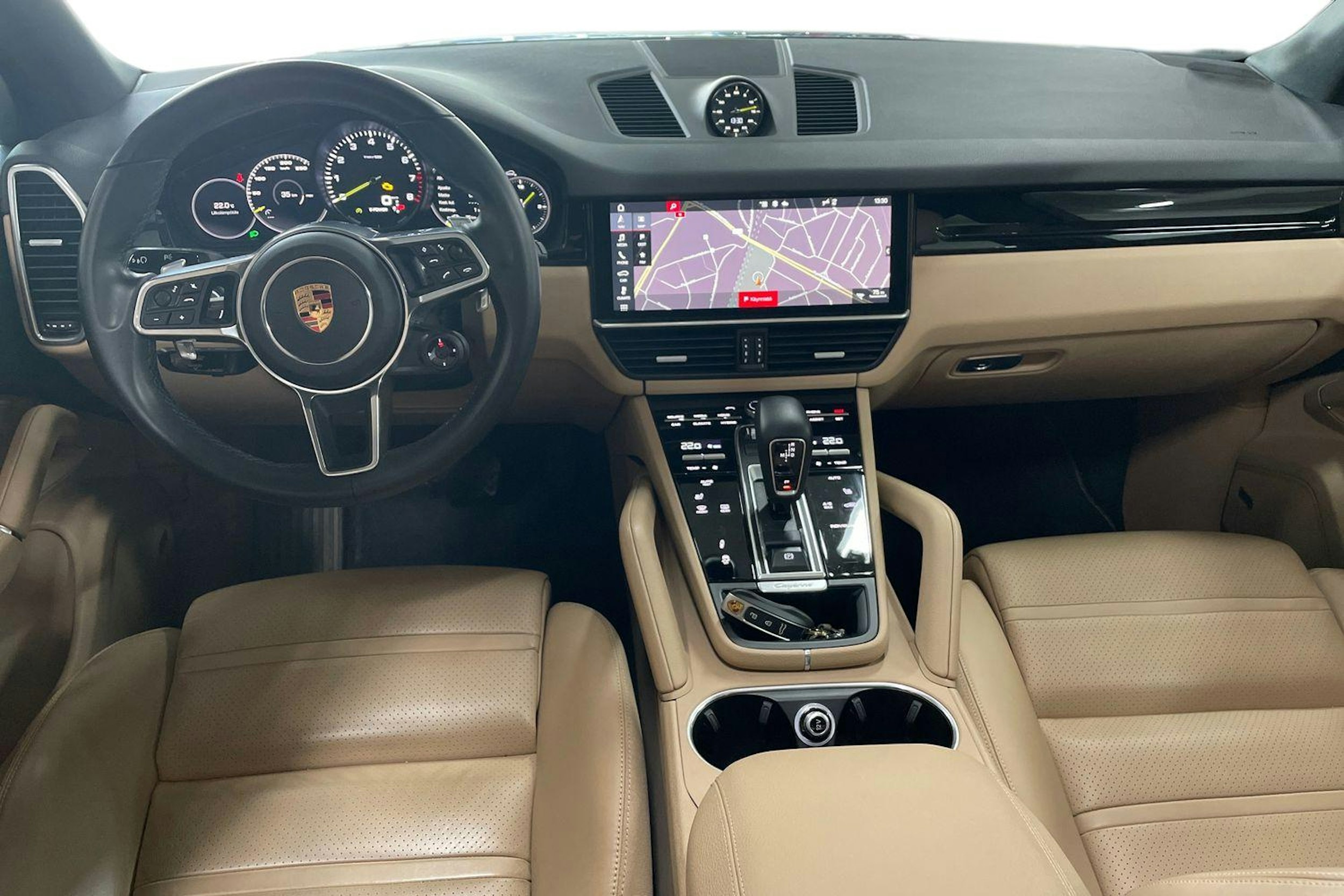 Musta Porsche Cayenne 2020 kuva 9.
