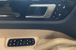 Musta Porsche Cayenne 2020 kuva 21.