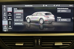 Valkoinen Porsche Cayenne 2020 kuva 14.