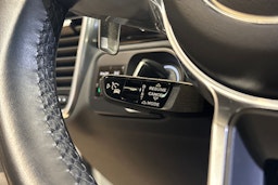 Valkoinen Porsche Cayenne 2020 kuva 21.