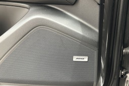 Harmaa Porsche Cayenne 2020 kuva 17.