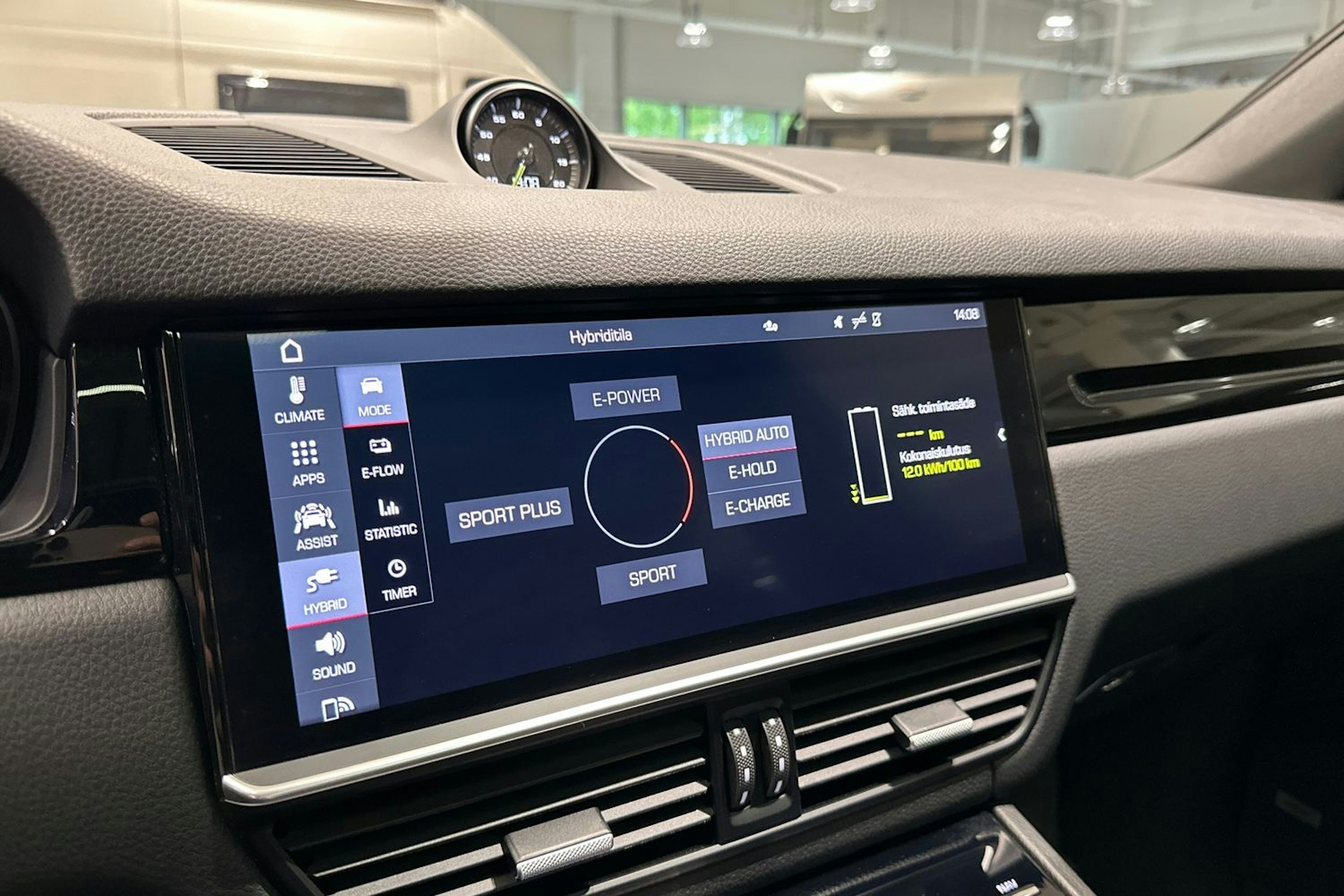 Harmaa Porsche Cayenne 2020 kuva 23.