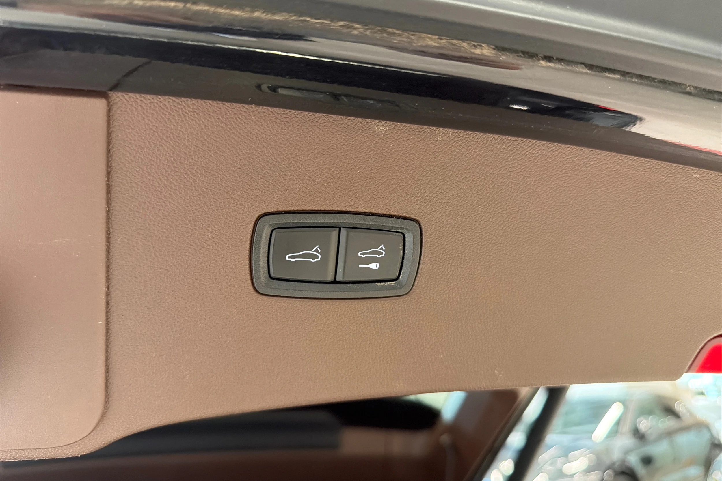 Musta Porsche Cayenne 2020 kuva 12.