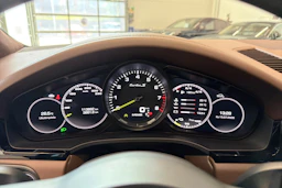 Musta Porsche Cayenne 2020 kuva 20.