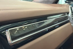 Musta Porsche Cayenne 2020 kuva 24.